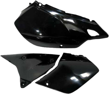 Panel lateral negro del Drz400